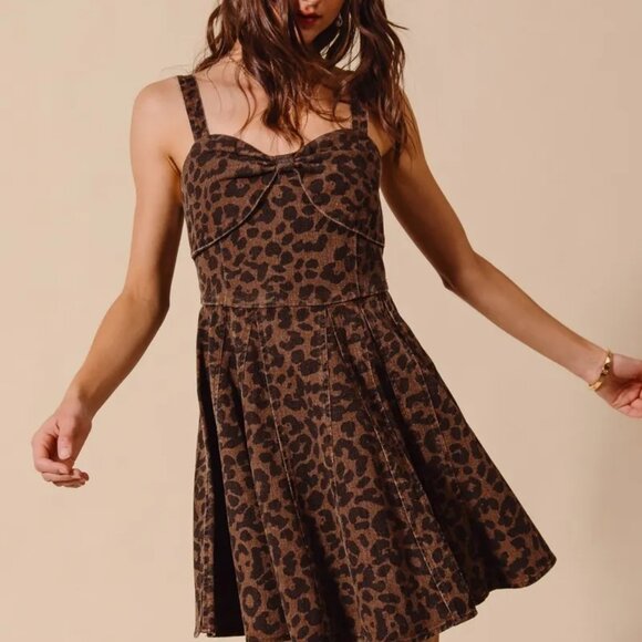 SO ME Mineral Washed Leopard Flare Cami Dress - Picture 4 of 11